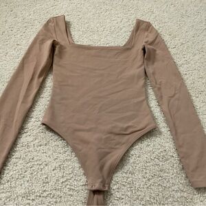 aritzia square neck bodysuit